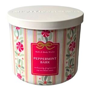 Bath & Body Works Peppermint Bark 3-Wick Candle New